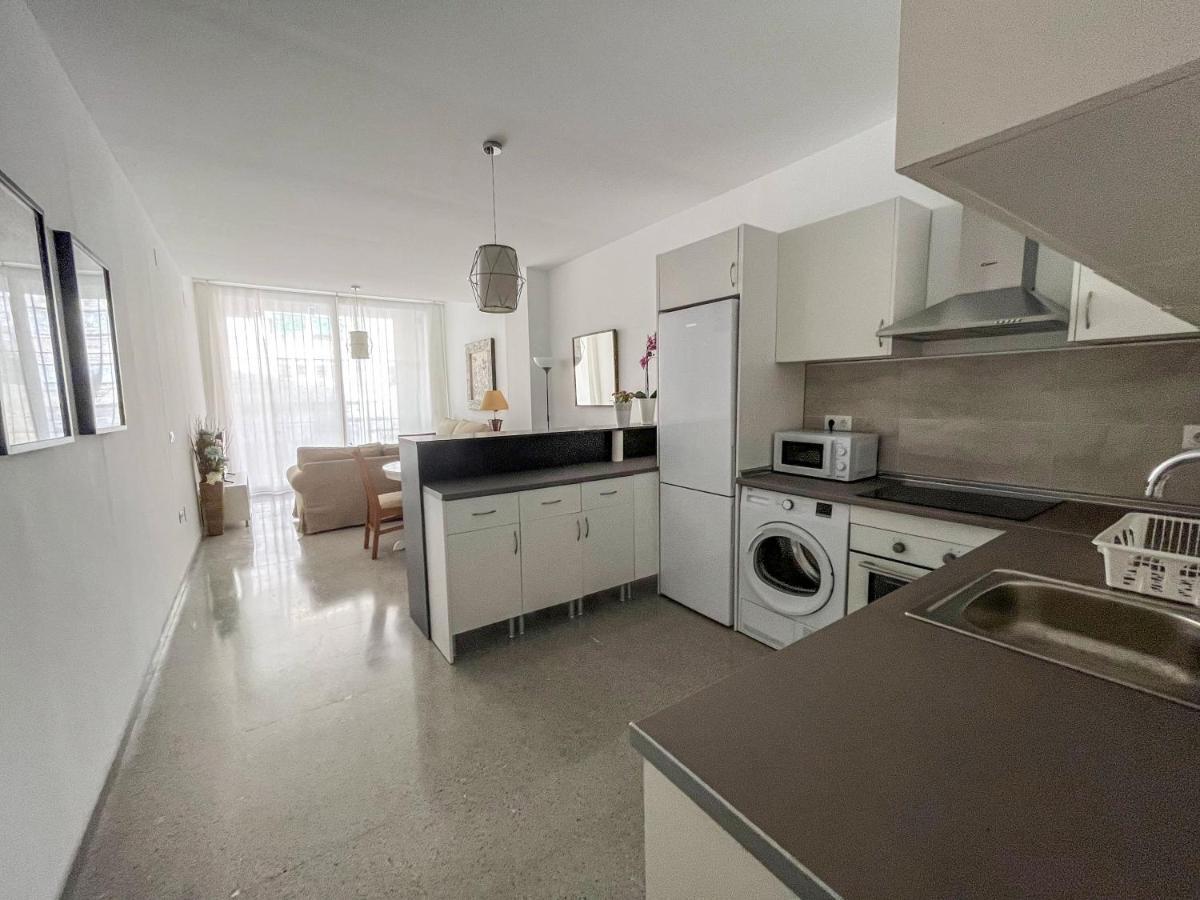 Amplio Apartamento En Av. Carlos Haya Málaga Exteriör bild