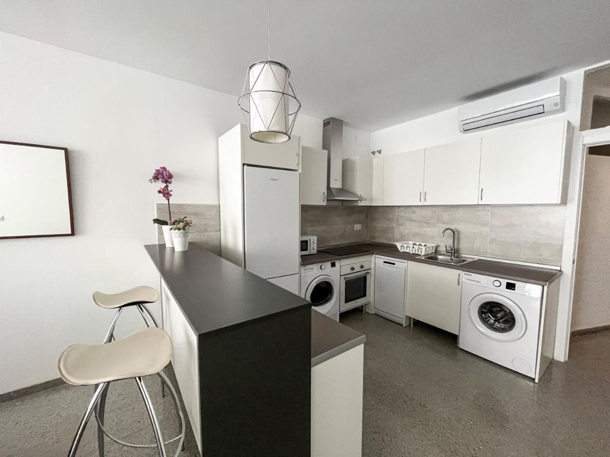 Amplio Apartamento En Av. Carlos Haya Málaga Exteriör bild
