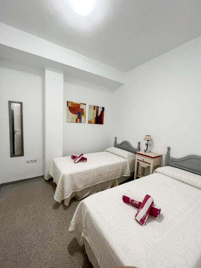 Amplio Apartamento En Av. Carlos Haya Málaga Exteriör bild