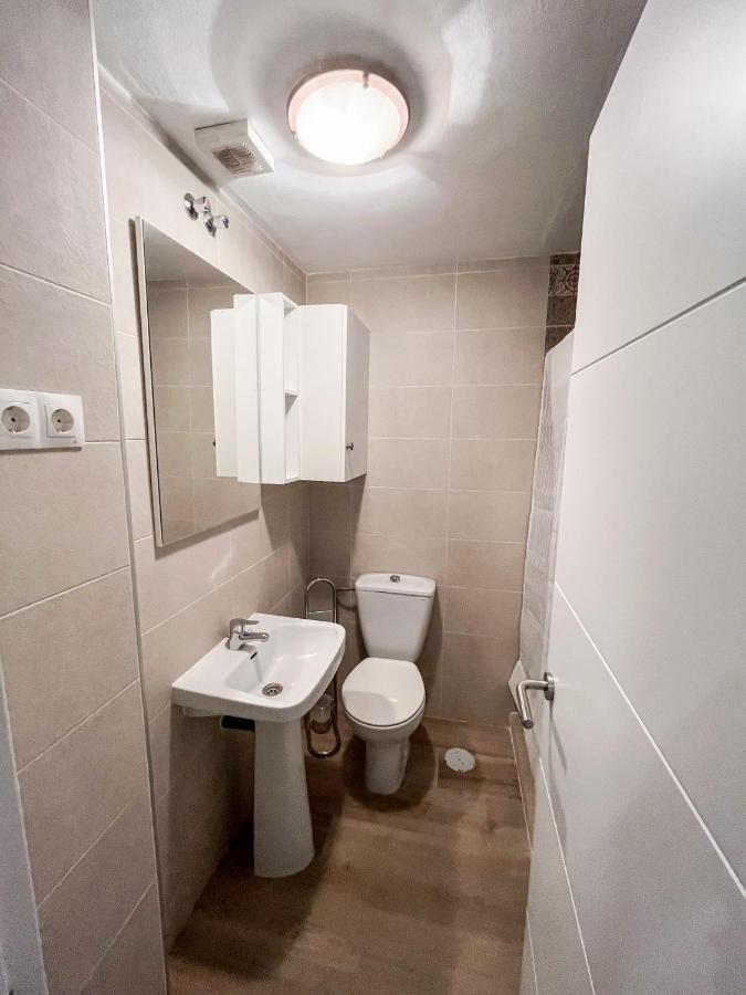 Amplio Apartamento En Av. Carlos Haya Málaga Exteriör bild