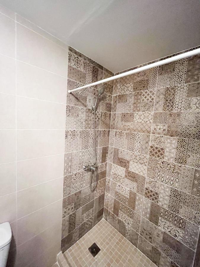 Amplio Apartamento En Av. Carlos Haya Málaga Exteriör bild